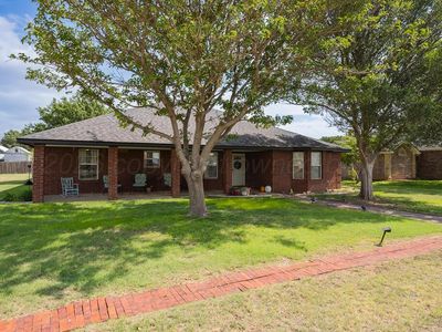 Property at 303 Alamo St, Claude, TX