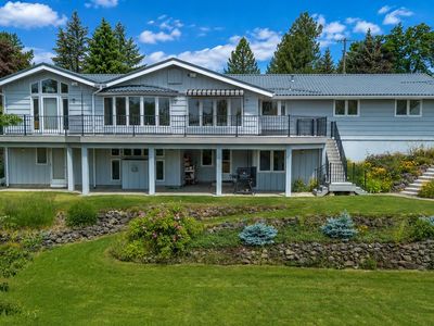 425 NW Orion Dr