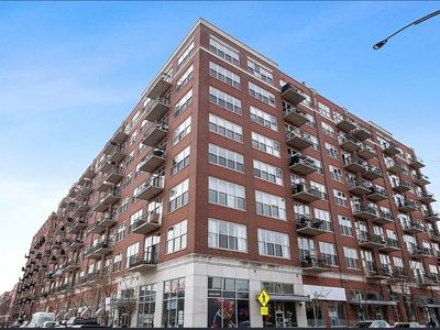 6 S Laflin St APT 907