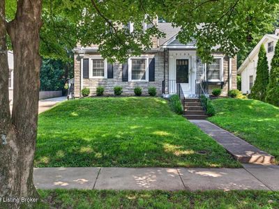 2135 Gladstone Ave