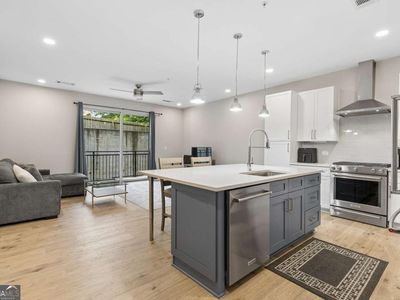 22 Airline St #108