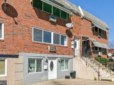 1227 W Champlost Ave