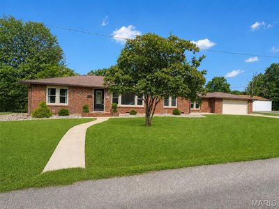 Property at 1031 18th St, Carlyle, IL