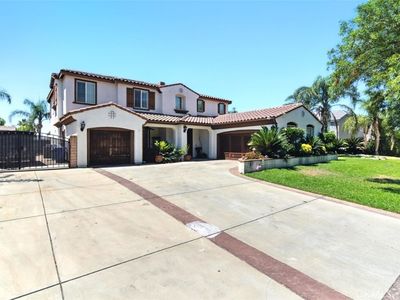 13861 Laurel Tree Dr