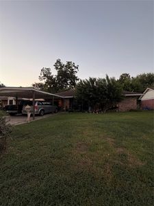 5715 Waterford Dr