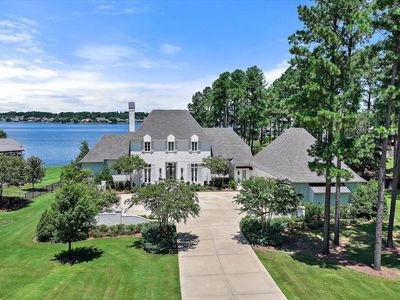 345 Lake Village Dr