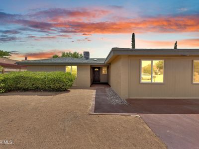 9961 Desert Willow Way