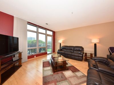 601 East Ogden AVENUE #411