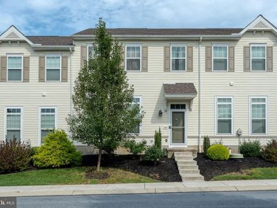 Property at 703 Danforth Cir, Willow Street, PA