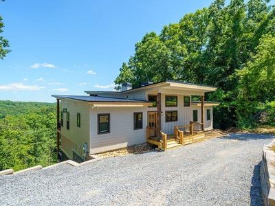 216 Old Orchard Rd