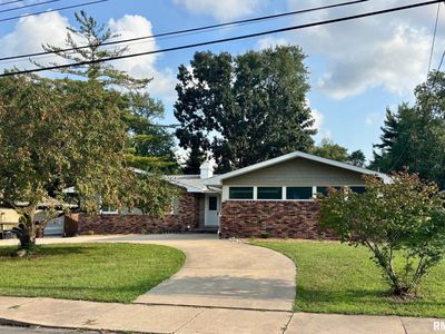 2114 W Newman Pkwy