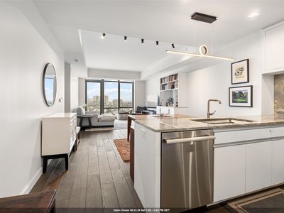 320 Adolphus Ave #Penthouse 02