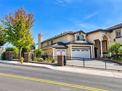 22600 Hidden Hills Rd