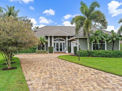 18647 SE Lakeside Drive