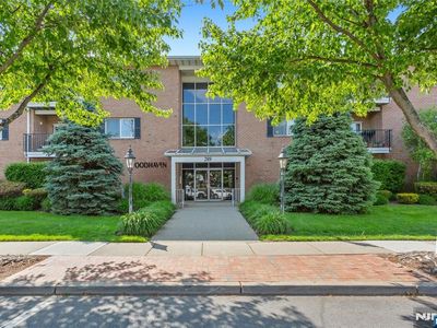 289 Valley Blvd APT 2D