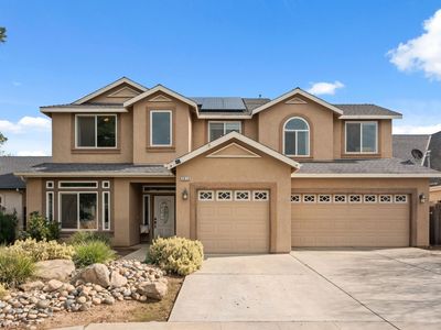 2613 Applegate Ave