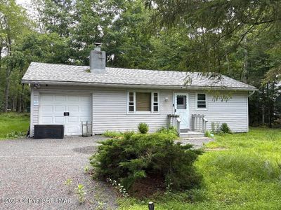1731 Lake Ln