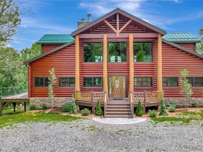 1501 Beech Mountain Parkway