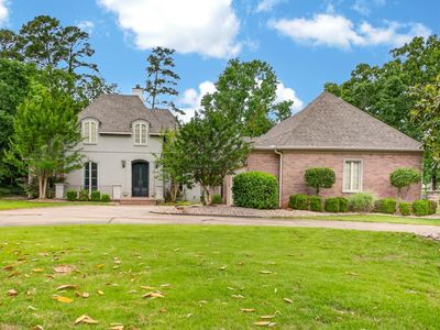 31 Gleneagle Dr