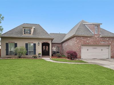 372 Chateau Sonesta Blvd