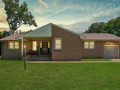215 Woodbury Forrest Dr
