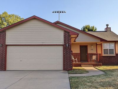 715 Laramie Cir