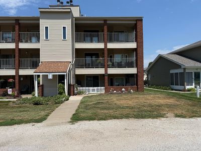 28 Lakeshore Ct