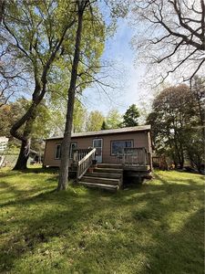 Property at 7125 Sunset Dr, Sodus Point, NY
