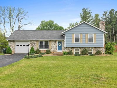 Property at 183 Cambridge Dr, Stuarts Draft, VA