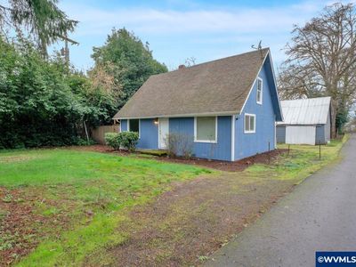 4250 NE Highway 20