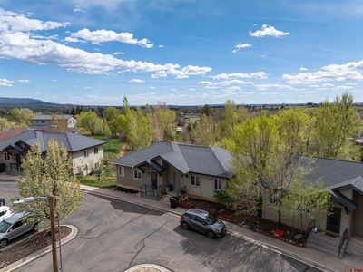 811 Olmstead Lane