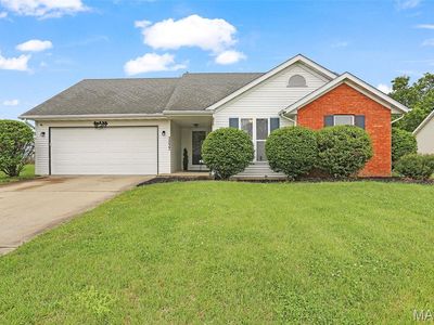 3237 Eastridge Dr