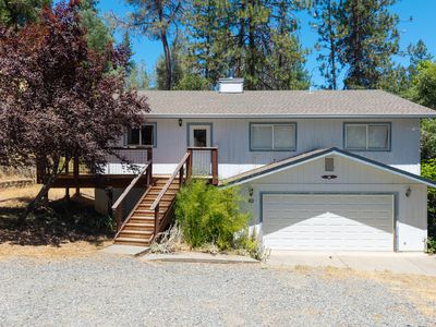 60 Ridgetop Dr