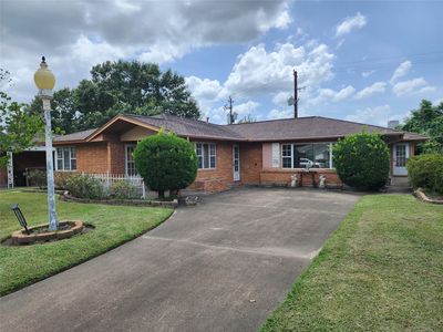 11319 Walk Dr