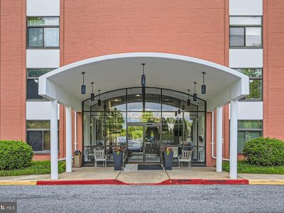1 Smeton Pl APT 1004