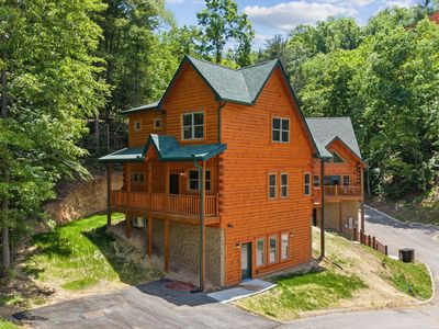 2107 Valley Creek Way