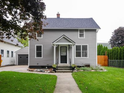 22761 W Main St