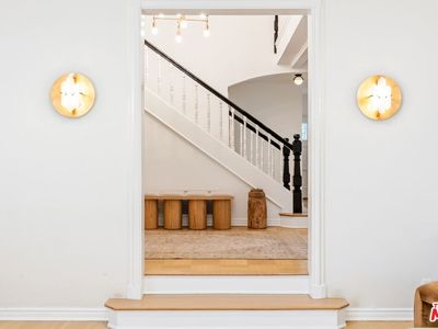 628 N Sierra Dr