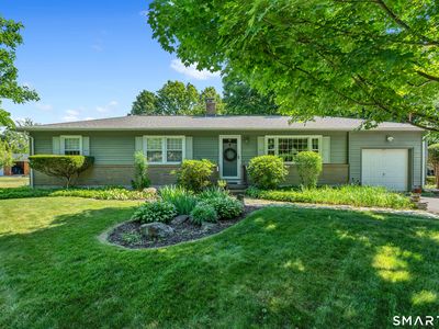 32 Ives Avenue