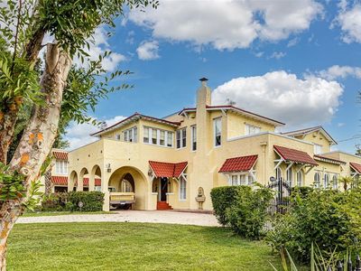 845 E Edgewood Dr