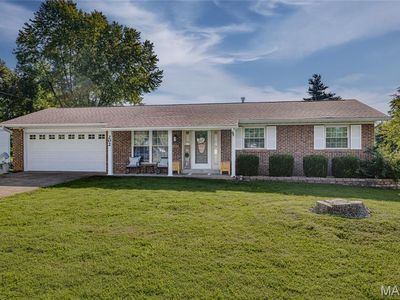202 Meadowbrook Dr