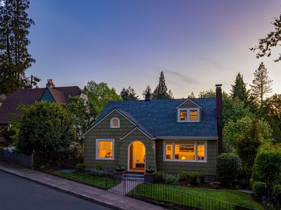 2799 SW Montgomery Dr