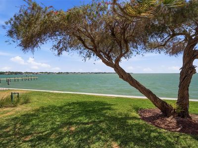 7400 Sunshine Skyway Ln S APT 121