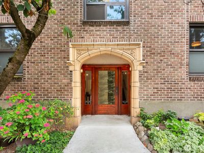 404 E Harrison Street #301