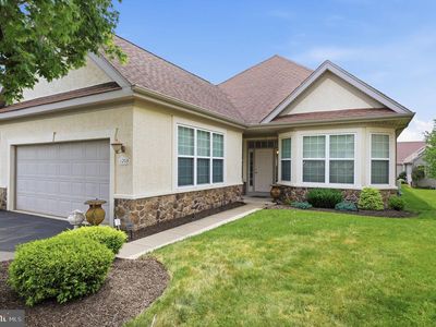 1203 Lyndhurst Ct #82