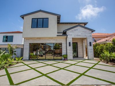 2120 Greencastle Way