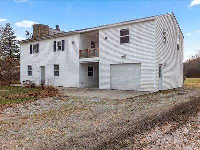 Property at 34725 1/2 E Capel Rd, Columbia Station, OH
