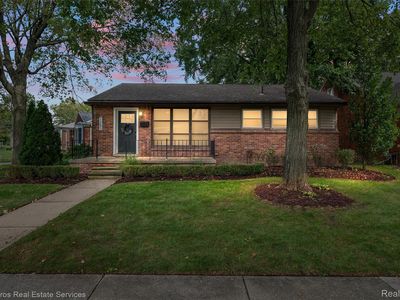 Property at 1283 E Melton Rd, Birmingham, MI