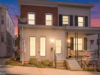 27 Apple St