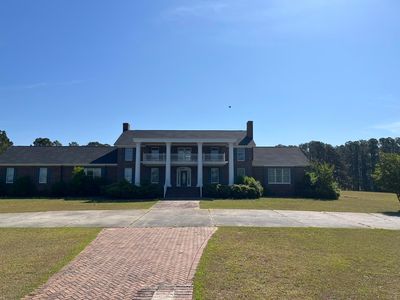 2219 Kings Mountain Dr